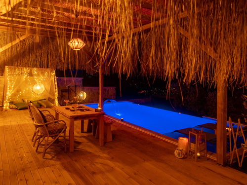  gece  -  Kasım
  | Kalkan Akbel’de Kısmi Deniz Manzaralı & Jakuzili Balayı Villası | Ücretsiz Kahvaltı ve Site Avantajlı Tatil Evi